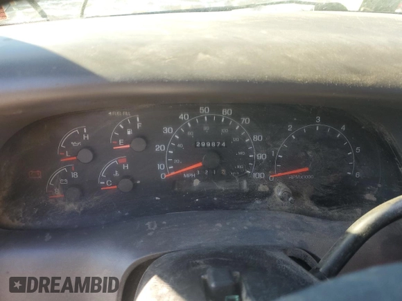 2001 Ford Super Duty F-250 XL with VIN 1FTNX21L31ED75892, listed as a Copart auction lot 89379615 with 299,874 mi miles and Salvage Title. Bid and sale history available at carsss.com. Image 9.
