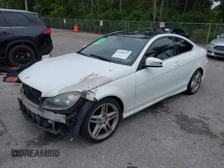 2015 Mercedes-Benz C 250 with VIN WDDGJ4HB8FG391252, listed as a IAAI auction lot 42428123 with 139,413 mi miles and . Bid and sale history available at DreamBid. Image 17.