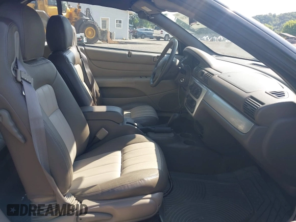 2006 Chrysler Sebring Touring with VIN 1C3EL55R36N116133, listed as a IAAI auction lot 42535194 with 95,969 mi miles and . Bid and sale history available at DreamBid. Image 5.