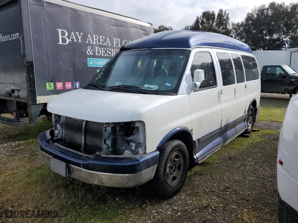 2004 Chevrolet Express Passenger with VIN 1GBFG15T141228284, listed as a Copart auction lot 86305194 with 0 mi miles and Salvage Title. Bid and sale history available at carsss.com. Image 1.