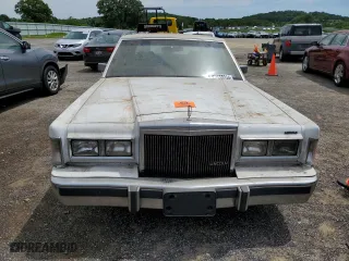 1989 Lincoln Town Car with VIN 1LNBM81F1KY658361, listed as a Copart auction lot 58558244 with 85,349 mi miles and Non Repairable. Bid and sale history available at carsss.com. Image 5.