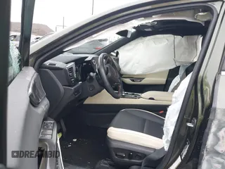2024 Lexus NX 350h Premium z VIN JTJGKCEZ1R2023707, wystawiony jako IAAI lot #42153729 z przebiegiem 15 285 mil mil oraz . Historia ofert i sprzedaży dostępna na DreamBid. Obrazek 5.
