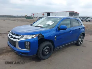2023 Mitsubishi Outlander ES z VIN JA4ARUAUXPU001785, wystawiony jako IAAI lot #42014049 z przebiegiem 56 431 mil mil oraz . Historia ofert i sprzedaży dostępna na DreamBid. Obrazek 17.