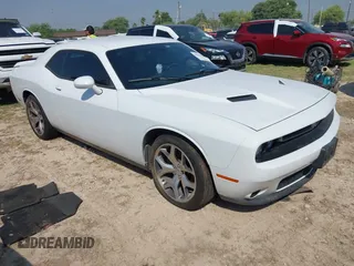 2015 Dodge Challenger SXT Plus z VIN 2C3CDZBG4FH761378, wystawiony jako IAAI lot #41936965 z przebiegiem 142 228 mil mil oraz . Historia ofert i sprzedaży dostępna na DreamBid. Obrazek 1.