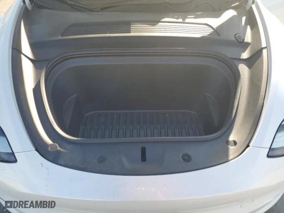 2020 Tesla Model Y Long Range with VIN 5YJYGDEE3LF047491, listed as a Copart auction lot 47182805 with 93,476 mi miles and Non Repairable. Bid and sale history available at carsss.com. Image 12.