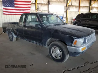 1994 Toyota Pickup with VIN 4TARN93P4RZ266079, listed as a Copart auction lot 52375385 with 165,824 mi miles and Clean title. Bid and sale history available at DreamBid. Image 4.