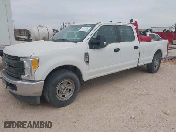 2017 Ford F-350 XL with VIN 1FT7W3AT2HED60747, listed as a IAAI auction lot 41734657 with 182,577 mi miles and . Bid and sale history available at DreamBid. Image 17.