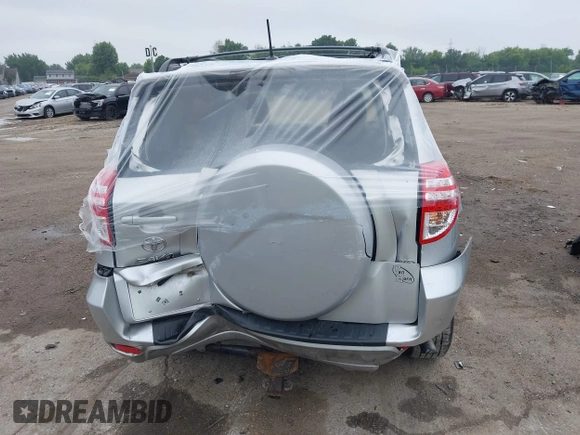 2012 Toyota RAV4 с VIN 2T3BF4DV3CW203906, выставлен на аукционе IAAI как лот 42604342 с пробегом 125 214 миль миль и . История ставок и продаж доступна на DreamBid. Изображение 16.