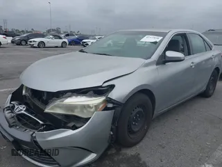 2015 Toyota Camry XLE z VIN 4T1BF1FK6FU953511, wystawiony jako IAAI lot #42377050 z przebiegiem 160 781 mil mil oraz . Historia ofert i sprzedaży dostępna na DreamBid. Obrazek 17.