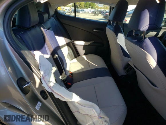2020 Lexus UX with VIN JTHP9JBH4L2021390, listed as a Copart auction lot 40496333 with 20,694 mi miles. Bid and sale history available at carsss.com. Image 11.