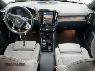 2023 Volvo XC40 Ultimate with VIN YV4ED3UM4P2082268, listed as a Copart auction lot 86438864 with 59,922 mi miles and Salvage title. Bid and sale history available at DreamBid. Image 8.