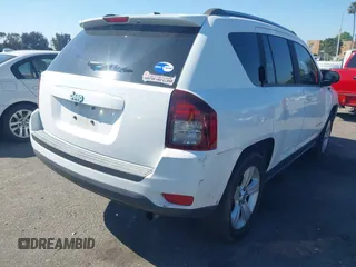 2015 Jeep Compass Sport with VIN 1C4NJCBB0FD122085, listed as a IAAI auction lot 41599772 with 98,155 mi miles. Bid and sale history available at carsss.com. Image 4.