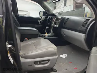 2007 Toyota Tundra LTD with VIN 5TBDV58147S490830, listed as a IAAI auction lot 41823276 with 294,520 mi miles. Bid and sale history available at carsss.com. Image 5.