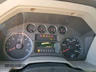 2010 Ford F-250 with VIN 1FTNF2A53AEB12824, listed as a Copart auction lot 81933704 with 210,425 mi miles and Salvage title. Bid and sale history available at DreamBid. Image 9.