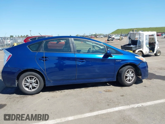 2010 Toyota Prius II with VIN JTDKN3DUXA0145833, listed as a IAAI auction lot 41992320 with 196,086 mi miles. Bid and sale history available at carsss.com. Image 13.