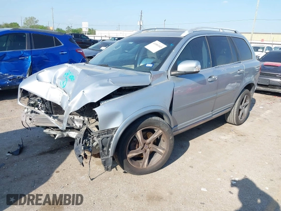 2013 Volvo XC90 I6 R-Design with VIN YV4952CF6D1652560, listed as a IAAI auction lot 41881043 with 138,612 mi miles. Bid and sale history available at carsss.com. Image 17.