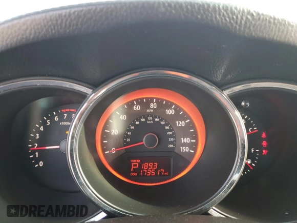 2013 Kia Sorento SX with VIN 5XYKWDA28DG386973, listed as a Copart auction lot 51502155 with 173,517 mi miles and Clean title. Bid and sale history available at DreamBid. Image 9.