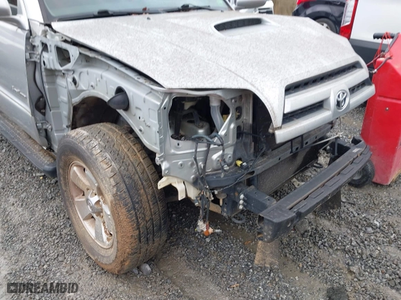 2005 Toyota 4Runner SR5 with VIN JTEZU14R050058848, listed as a IAAI auction lot 41764430 with 189,902 mi miles. Bid and sale history available at carsss.com. Image 18.