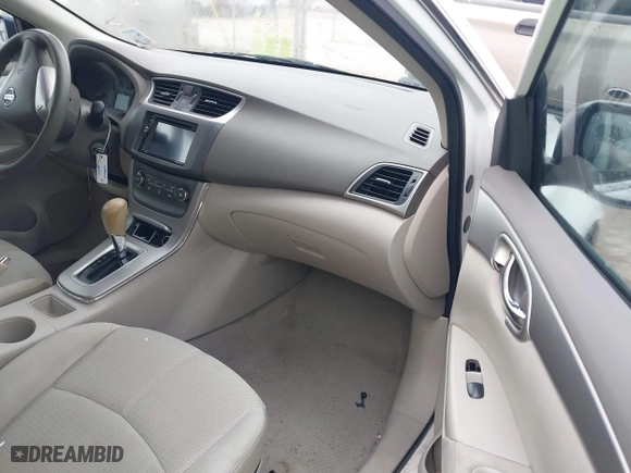 2014 Nissan Sentra SR with VIN 3N1AB7AP1EY257221, listed as a IAAI auction lot 41868576 with 118,275 mi miles. Bid and sale history available at carsss.com. Image 5.