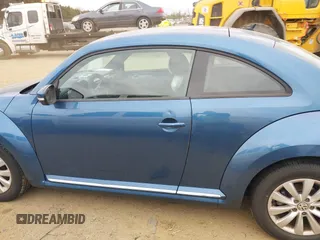 2019 Volkswagen Beetle S with VIN 3VWFD7AT8KM708865, listed as a IAAI auction lot 41692756 with 35,070 mi miles. Bid and sale history available at carsss.com. Image 15.