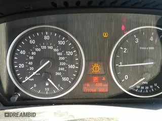 2007 BMW X5 3.0si with VIN 5UXFE43577L010011, listed as a IAAI auction lot 41736230 with 177,768 mi miles. Bid and sale history available at carsss.com. Image 7.