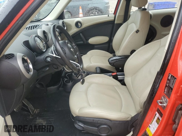 2011 MINI Countryman S with VIN WMWZC5C57BWL53612, listed as a Copart auction lot 52101125 with 120,723 mi miles and Clean Title. Bid and sale history available at DreamBid. Image 7.