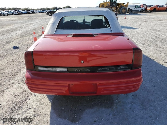 1995 Oldsmobile Cutlass Supreme with VIN 1G3WT32M1SD332592, listed as a Copart auction lot 79705574 with NaN miles and Salvage Title. Bid and sale history available at carsss.com. Image 6.
