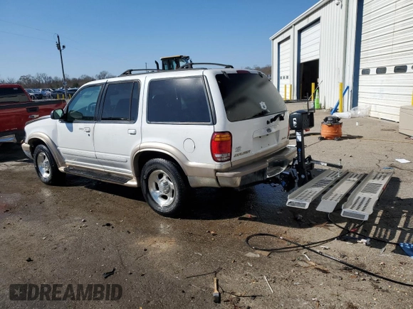 1999 Ford Explorer XLT z VIN 1FMZU32E8XUA72715, wystawiony jako Copart lot #41881985 z przebiegiem 242 982 mil mil oraz Szkoda całkowita • Salvage title. Historia ofert i sprzedaży dostępna na DreamBid. Obrazek 2.