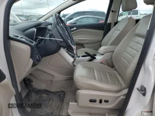2013 Ford C-Max SEL z VIN 1FADP5CU2DL536516, wystawiony jako Copart lot #57637935 z przebiegiem 129 910 mil mil oraz Tytuł czysty. Historia ofert i sprzedaży dostępna na DreamBid. Obrazek 7.