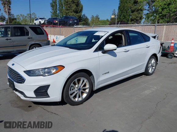 2019 Ford Fusion Hybrid SE with VIN 3FA6P0LU9KR207824, listed as a IAAI auction lot 42153330 with 69,966 mi miles. Bid and sale history available at carsss.com. Image 17.