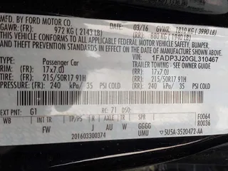 2016 Ford Focus Titanium z VIN 1FADP3J20GL310467, wystawiony jako IAAI lot #42478332 z przebiegiem 214 479 mil mil oraz . Historia ofert i sprzedaży dostępna na DreamBid. Obrazek 9.