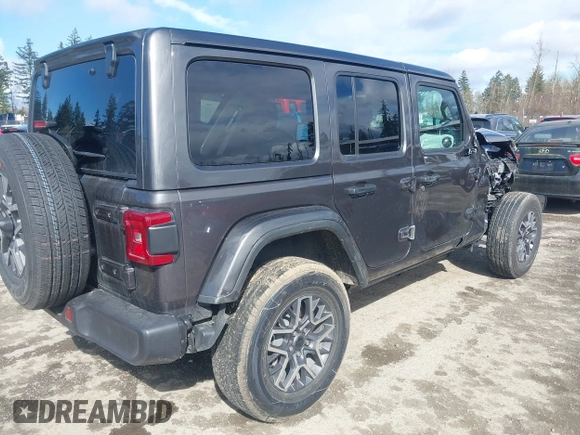 2025 Jeep Wrangler Sahara with VIN 1C4PJXENXSW527925, listed as a IAAI auction lot 41818650 with 5,478 mi miles and . Bid and sale history available at DreamBid. Image 4.