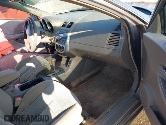 2004 Nissan Altima S with VIN 1N4AL11D24C102557, listed as a IAAI auction lot 41663563 with 151,144 mi miles. Bid and sale history available at carsss.com. Image 5.