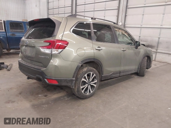 2020 Subaru Forester Limited with VIN JF2SKAUC1LH588236, listed as a IAAI auction lot 41894325 with 81,630 mi miles. Bid and sale history available at carsss.com. Image 4.