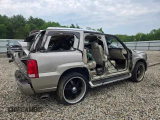 2002 Cadillac Escalade with VIN 1GYEK63N12R102443, listed as a Copart auction lot 53134135 with 241,389 mi miles and Non repairable. Bid and sale history available at DreamBid. Image 3.