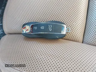 2021 Porsche Macan z VIN WP1AA2A50MLB06099, wystawiony jako IAAI lot #41601605 z przebiegiem 47 104 mil mil oraz . Historia ofert i sprzedaży dostępna na DreamBid. Obrazek 11.