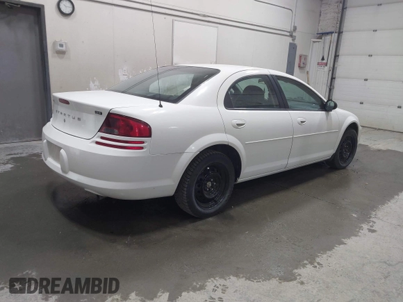 2006 Dodge Stratus SXT z VIN 1B3EL46XX6N153412, wystawiony jako IAAI lot #42096526 z przebiegiem 57 014 mil mil oraz . Historia ofert i sprzedaży dostępna na DreamBid. Obrazek 4.