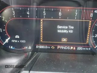 2019 Ford Mustang GT Premium с VIN 1FATP8FF1K5171791, выставлен на аукционе IAAI как лот 42043130 с пробегом 51 930 миль миль и . История ставок и продаж доступна на DreamBid. Изображение 15.