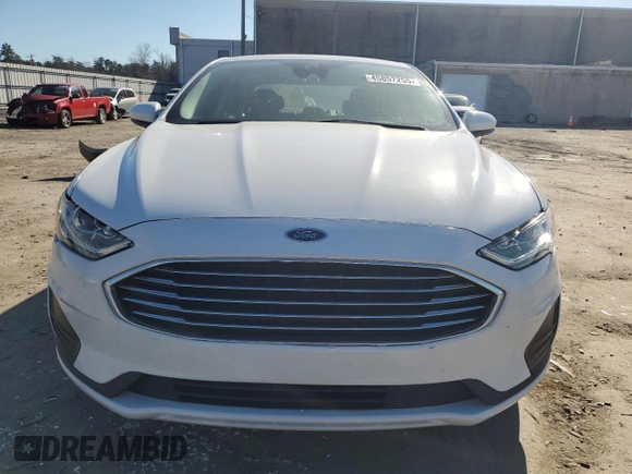 2020 Ford Fusion SE with VIN 3FA6P0H74LR129120, listed as a Copart auction lot 49111985 with 51,402 mi miles and Salvage title. Bid and sale history available at DreamBid. Image 5.