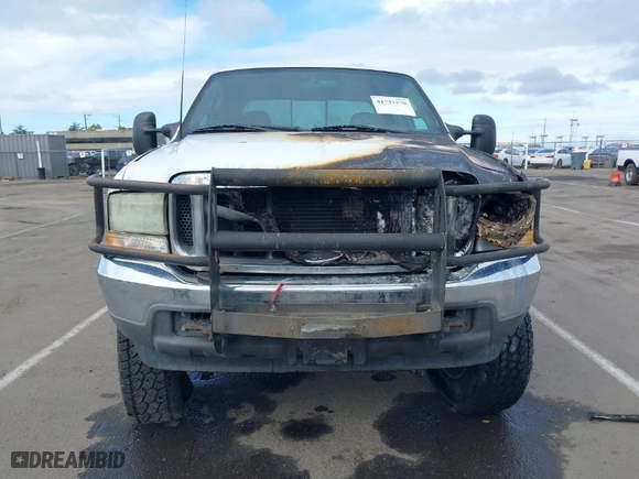 2003 Ford Super Duty F-250 XL with VIN 1FTNW21F43EA49194, listed as a IAAI auction lot 41731570 with 1 mi miles. Bid and sale history available at carsss.com. Image 12.