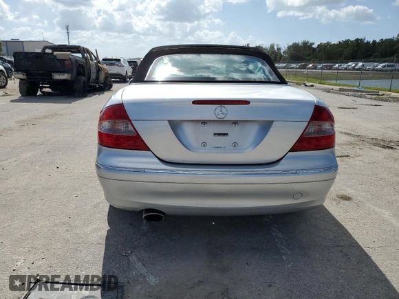 2009 Mercedes-Benz CLK-Class 3.5L with VIN WDBTK56F69T105071, listed as a Copart auction lot 77170654 with 70,688 mi miles and Salvage Title. Bid and sale history available at carsss.com. Image 6.