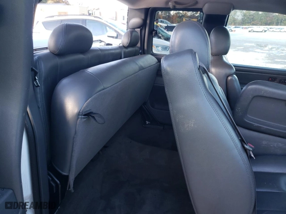 2006 Chevrolet Silverado 1500 LT1 with VIN 1GCEC19Z06Z214933, listed as a Copart auction lot 81550044 with 101,253 mi miles and Salvage Title. Bid and sale history available at carsss.com. Image 10.