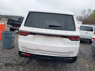 2023 Jeep Wagoneer Series II с VIN 1C4SJSBP1PS557347, выставлен на аукционе IAAI как лот 41615576 с пробегом 48 270 миль миль и . История ставок и продаж доступна на DreamBid. Изображение 17.