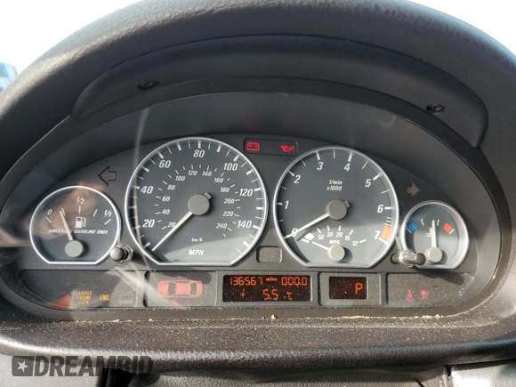2005 BMW 3 Series 330Ci with VIN WBABD53485PL16573, listed as a Copart auction lot 82668044 with 136,567 mi miles and Salvage Title. Bid and sale history available at carsss.com. Image 9.