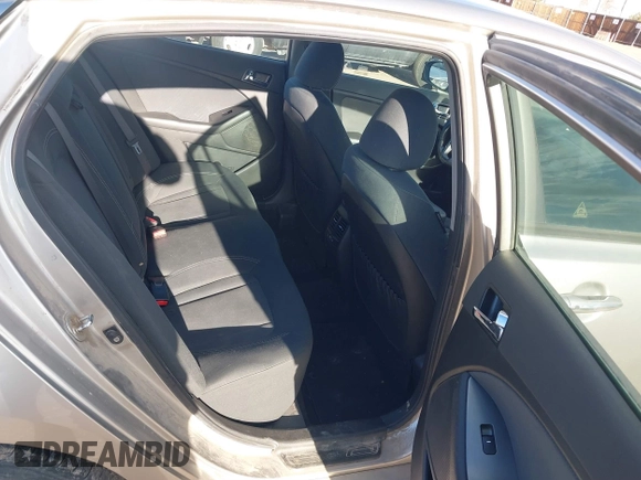 2012 Kia Optima Hybrid with VIN KNAGM4AD0C5013301, listed as a IAAI auction lot 41671259 with 270,757 mi miles. Bid and sale history available at carsss.com. Image 8.
