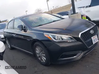 2017 Hyundai Sonata SE with VIN KMHE24L13HA055104, listed as a IAAI auction lot 41901568 with 100,456 mi miles and . Bid and sale history available at DreamBid. Image 14.