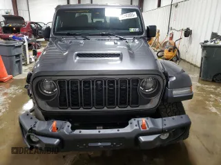 2024 Jeep Gladiator Mojave X with VIN 1C6JJTEG2RL106980, listed as a Copart auction lot 55142885 with 7,263 mi miles and Salvage title. Bid and sale history available at DreamBid. Image 5.