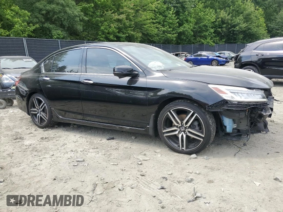 2017 Honda Accord Touring with VIN 1HGCR3F96HA019458, listed as a Copart auction lot 59915105 with 135,739 mi miles and Salvage title. Bid and sale history available at DreamBid. Image 4.