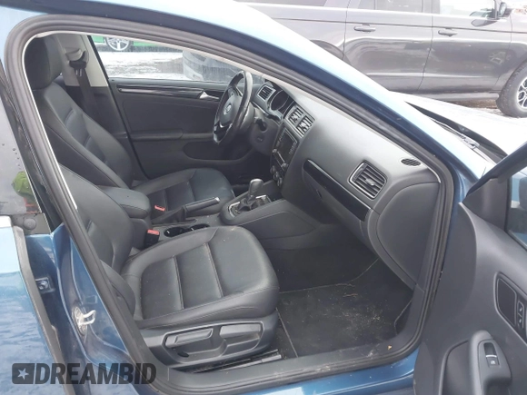 2017 Volkswagen Jetta SEL with VIN 3VWL17AJ6HM397343, listed as a IAAI auction lot 41038103 with 75,752 mi miles and . Bid and sale history available at DreamBid. Image 5.