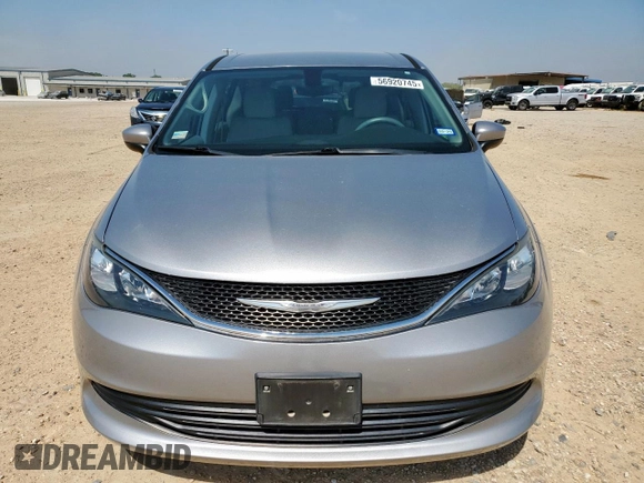 2017 Chrysler Pacifica Touring with VIN 2C4RC1DG4HR516522, listed as a Copart auction lot 56920745 with 87,782 mi miles and Clean title. Bid and sale history available at DreamBid. Image 5.